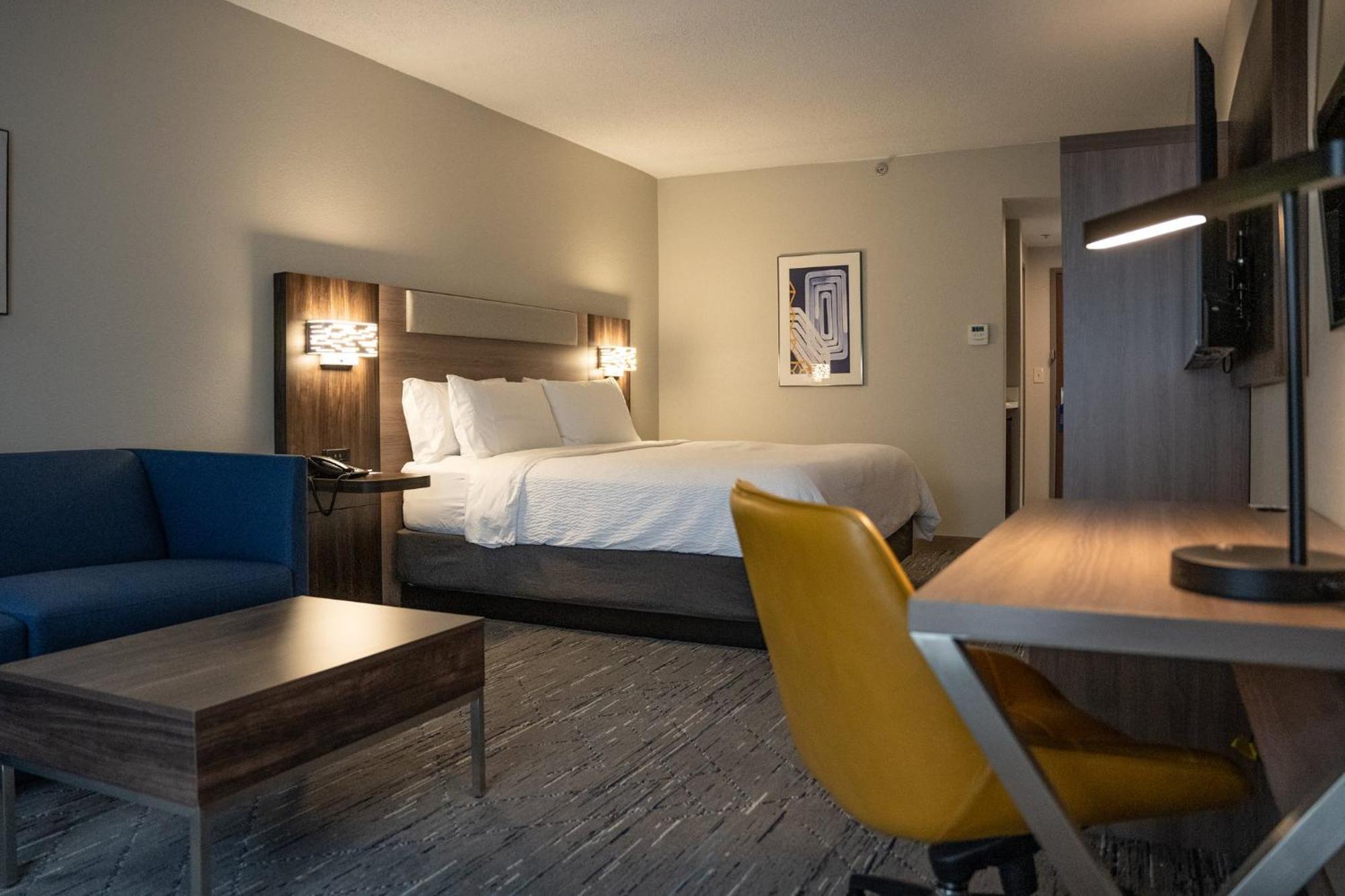 Holiday Inn Express Hotel & Suites West Chester By Ihg Concordville Exterior photo