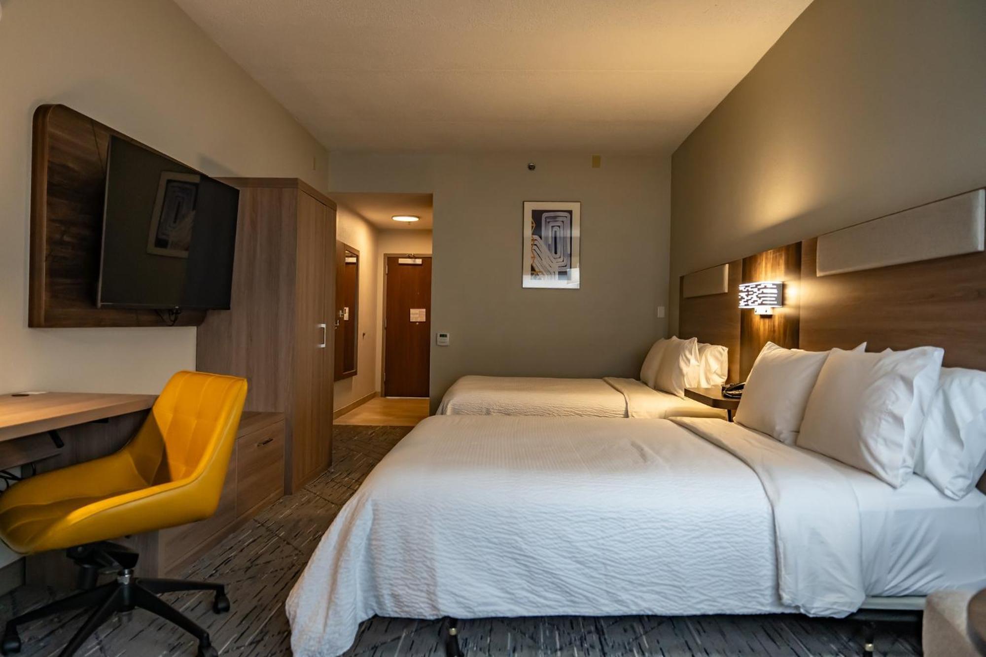 Holiday Inn Express Hotel & Suites West Chester By Ihg Concordville Exterior photo