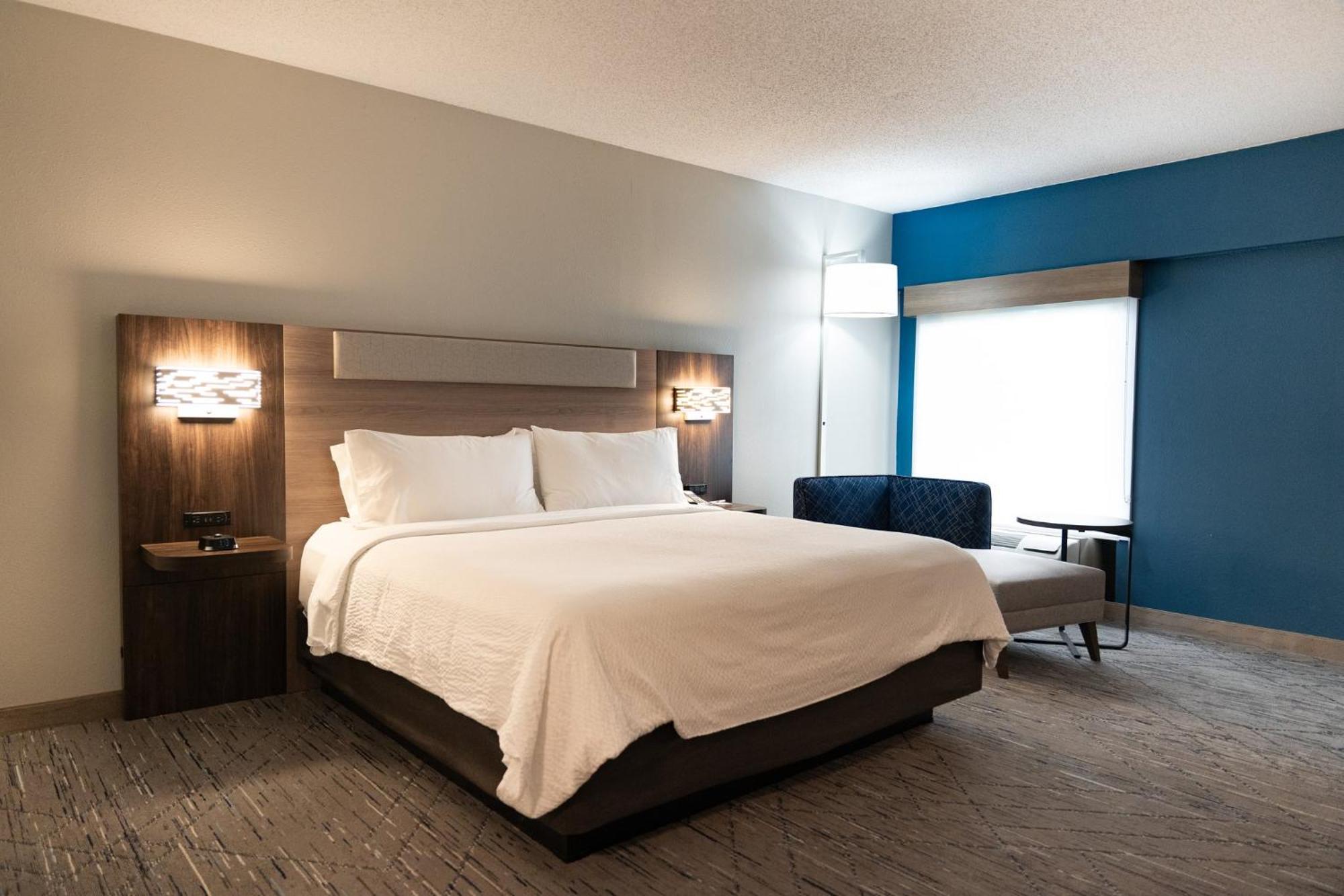 Holiday Inn Express Hotel & Suites West Chester By Ihg Concordville Exterior photo