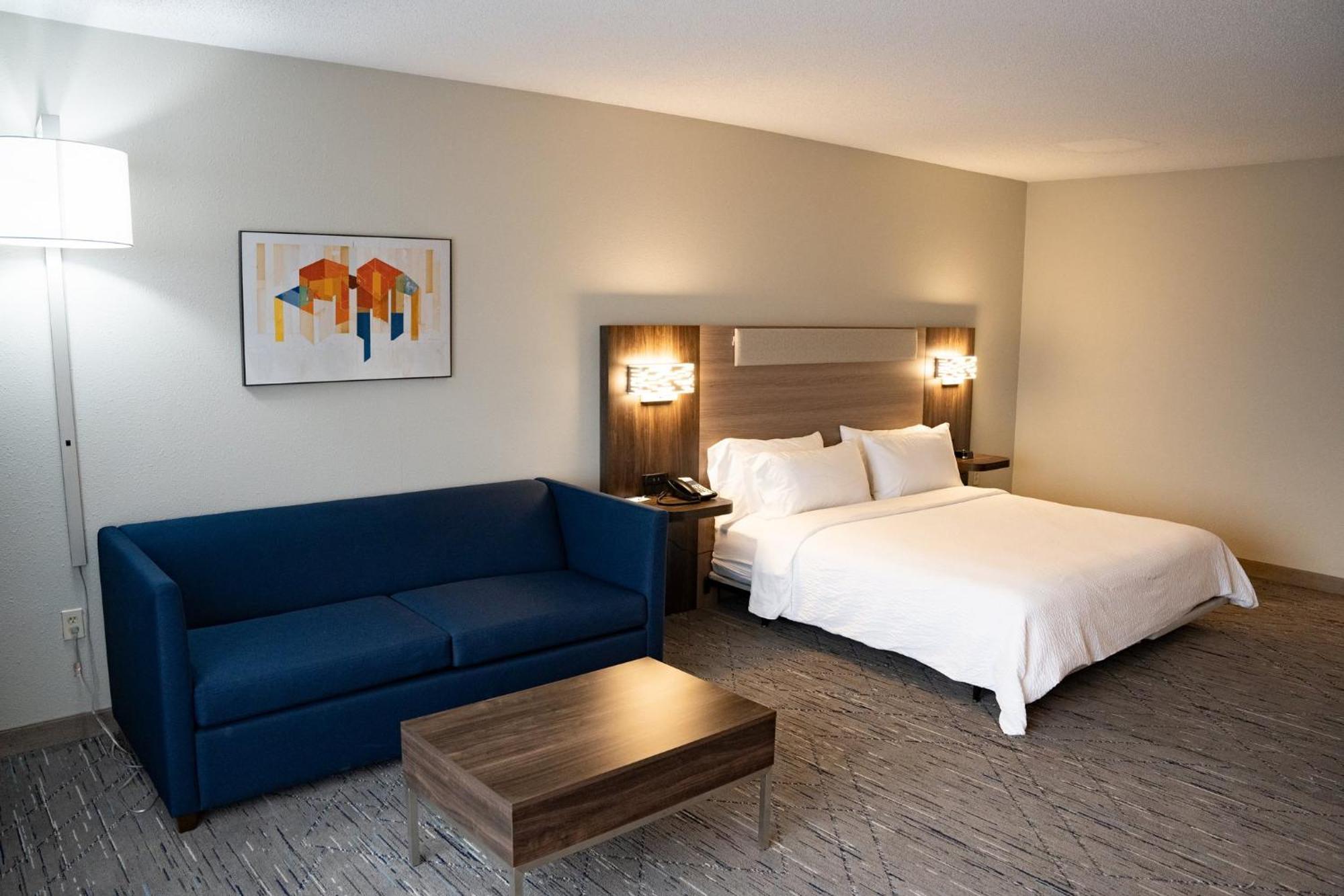 Holiday Inn Express Hotel & Suites West Chester By Ihg Concordville Exterior photo