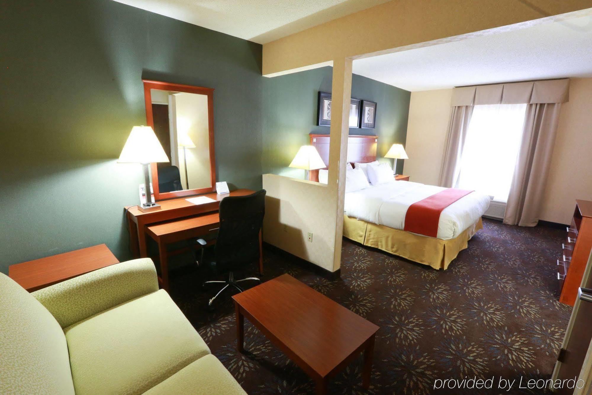 Holiday Inn Express Hotel & Suites West Chester By Ihg Concordville Exterior photo